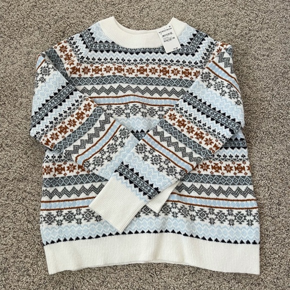 Nordstrom Sweater NWT - Picture 1 of 3